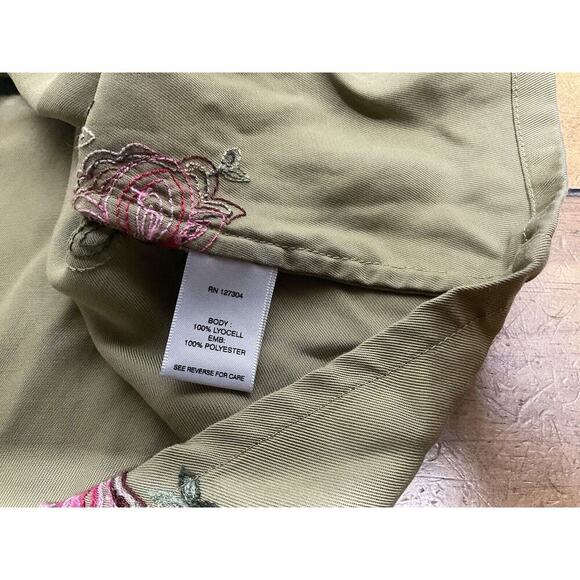 John Mark Women's M Olive Green Floral Embroidered Tunic Top 3/4 Bell Sleeve - Picture 9 of 11